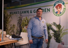 Carlo Sluijter van Wilma's Lawn and Garden stond op de beurs om zijn producten voor de professionele tuinbouw te promoten.